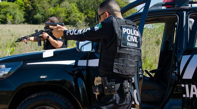 PCPR prende mulher em flagrante por posse ilegal de arma de fogo em Tuneiras do Oeste