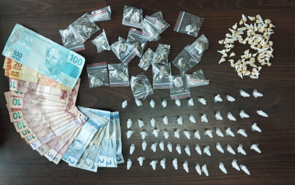 PCPR e GCM prendem dois homens por tráfico e apreendem drogas em Almirante Tamandaré