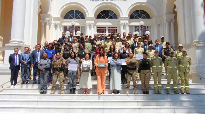 Militares estaduais são homenageados em evento na Câmara Municipal de Curitiba
