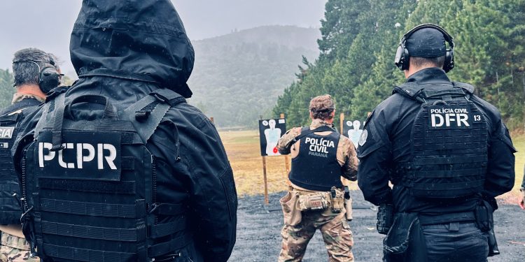 PCPR realiza curso de formação de instrutores de tiro especialistas em fuzil