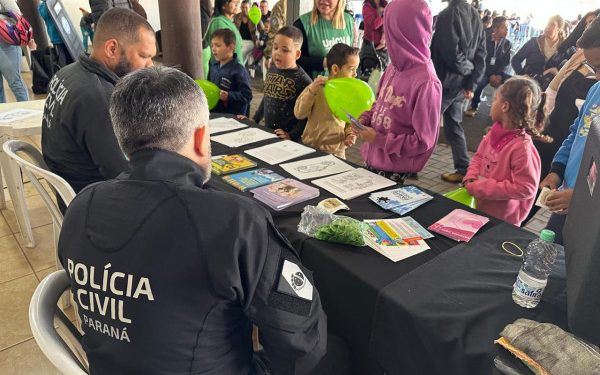 PCPR na Comunidade leva atendimento a população de Foz do Iguaçu, Laranjeiras do Sul e Tibagi