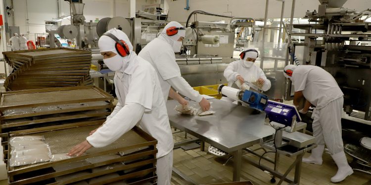 Agências do Trabalhador do Paraná têm 25,3 mil vagas em todos os setores da economia