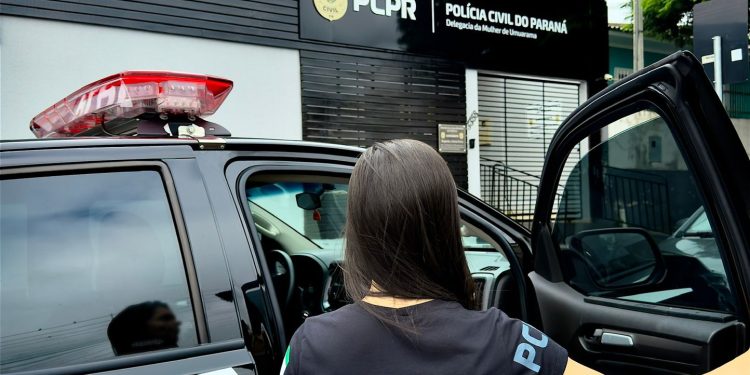 PCPR prende homem em flagrante por armazenamento de pornografia infantojuvenil em Umuarama