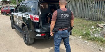 Polícia Civil prende duas pessoas por tráfico de drogas em Piraquara