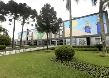 Órgãos municipais estarão fechados nos dias 20 e 21, mas serviços essenciais estão mantidos