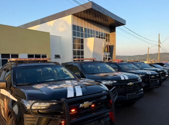 PCPR e PMPR prendem oito pessoas durante operação em Santo Antônio do Sudoeste