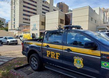 PRF escolta mulher em trabalho de parto até maternidade no Paraná