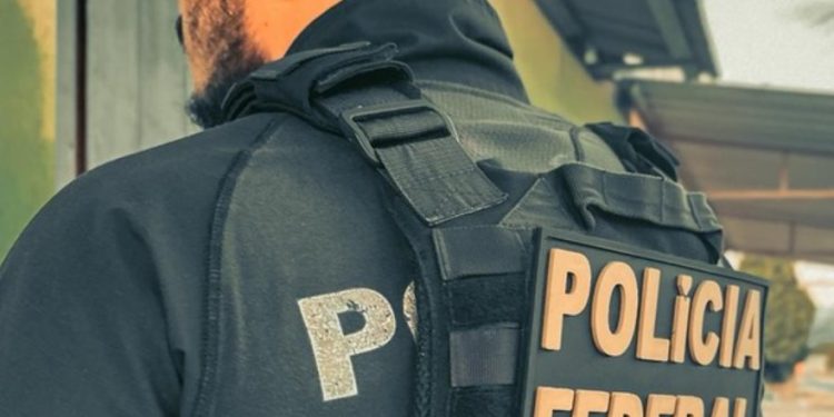 PF deflagra operação contra tráfico interestadual de drogas com alvos no Paraná e na Bahia