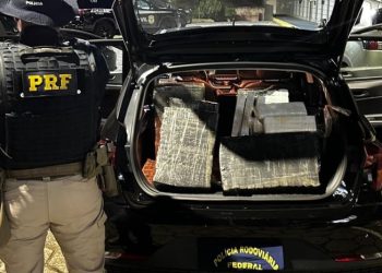 PRF apreende mais de 150 quilos de maconha na BR-277