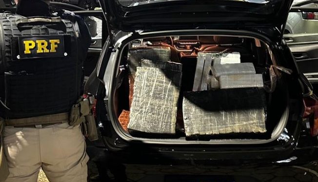 PRF apreende mais de 150 quilos de maconha na BR-277