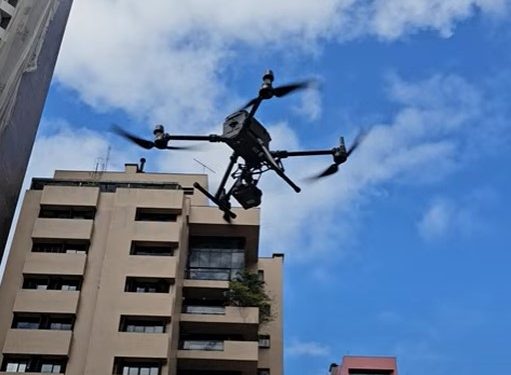 Novas regras para drones entram em vigor em julho e podem impactar atuação do jornalismo em tempo real