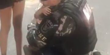 Policiais da RONE salvam bebê engasgado durante patrulhamento no litoral do Paraná