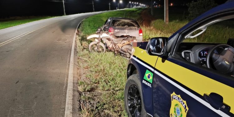 Motociclista morre após colisão na BR-153 e motorista é preso por embriaguez