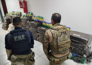 PRF apreende mais de uma tonelada de maconha após acompanhamento tático em Araucária