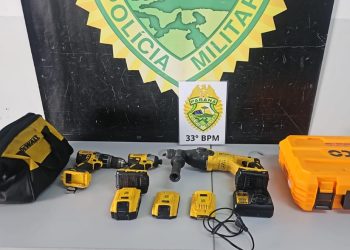 Homem é preso após furto em veículo e vítimas conseguem contê-lo no Centro de Curitiba