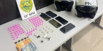 Pelotão Motos prende três por tráfico de drogas em bar no centro de Curitiba