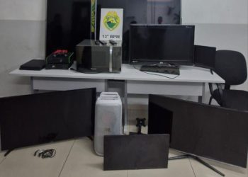 Mulher é presa e PM recupera televisores, videogames e eletrônicos furtados em Curitiba
