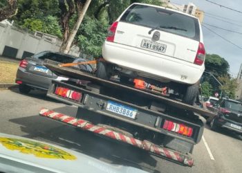 PM recupera Corsa furtado horas após crime na região central de Curitiba