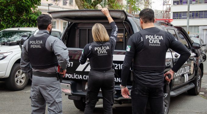PCPR e PPPR prendem quatro pessoas em operação contra inserção de celulares no sistema penitenciário