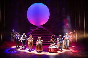 Espetáculo musical leva releitura amazônica do clássico de Shakespeare  a partir da ótica do Boi Bumbá à CAIXA Cultural Curitiba