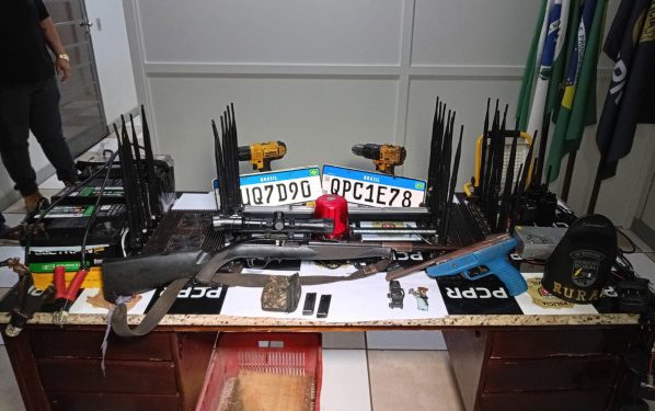 PCPR e PMPR prendem homem em flagrante por posse ilegal de arma de fogo em Uraí