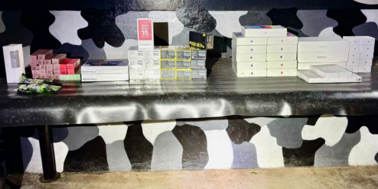 PMPR apreende carga de eletrônicos contrabandeados em Rolândia