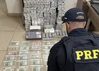 PRF apreende coleção milionária de moedas e cédulas estrangeiras