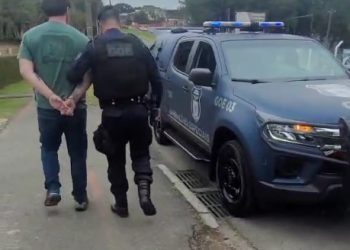 Com sinais de embriaguez, indivíduo com carro danificado tenta fugir da GM e acaba preso em Curitiba