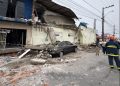 Parte de imóvel desaba e atinge carro em São José dos Pinhais
