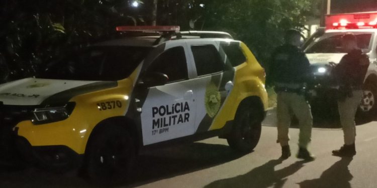 Homem é encontrado morto com cerca de 15 facadas em área de mata de Fazenda Rio Grande