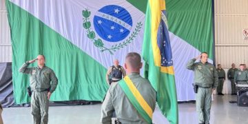 Polícia Militar realiza passagem de comando do Comando de Aviação em Curitiba