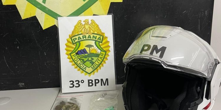 Pelotão Motos prende foragido traficando drogas na Trajano Reis
