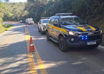 Motociclista morre em colisão frontal com caminhonete na Estrada da Ribeira