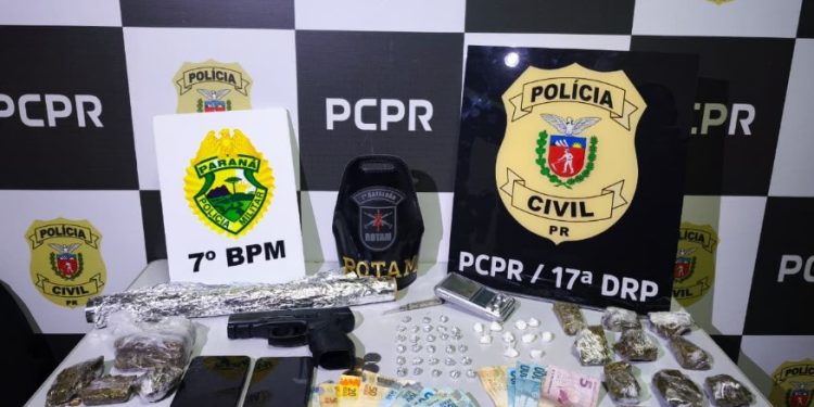 Operação conjunta resulta em quatro prisões e apreensão de drogas, arma e dinheiro