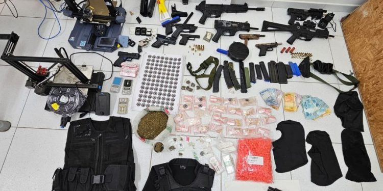Apontado como armeiro do PCC é neutralizado pela RONE em Almirante Tamandaré