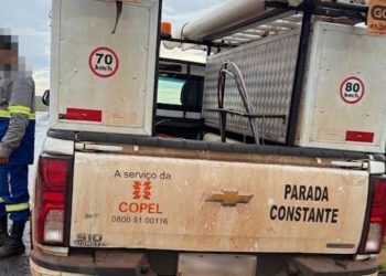 Polícia aborda caminhonete com plotagem da COPEL e descobre que veículo estava com alerta de furto