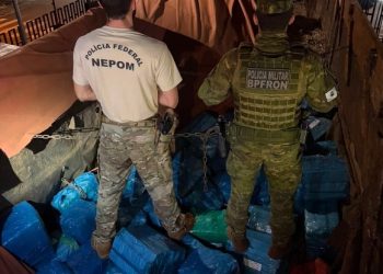 Ação integrada apreende quase 1,5 tonelada de maconha em carreta no Paraná