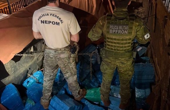 Ação integrada apreende quase 1,5 tonelada de maconha em carreta no Paraná