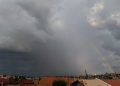 Após tempestades com raios e granizo no Paraná, semana segue chuvosa no Oeste e Sudoeste