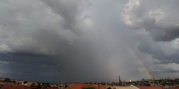 Após tempestades com raios e granizo no Paraná, semana segue chuvosa no Oeste e Sudoeste