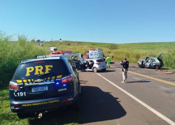 Colisão frontal na BR-369 deixa dois mortos e três feridos graves