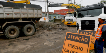 Trecho de rua do bairro Hauer terá bloqueio a partir desta quinta-feira