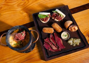 Festival do Pastrami reúne receitas artesanais todas as quartas-feiras com valor promocional em Curitiba