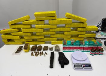 CORP apreende mais de 21 quilos de maconha, munições e materiais do tráfico em Curitiba
