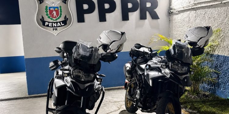 Pelotão Motos do 33º BPM prende mulher procurada por homicídio no Terminal do Guadalupe