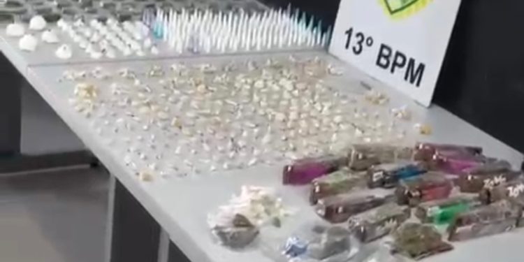 Homem é preso um dia após sair da cadeia por tráfico de drogas no Parolin