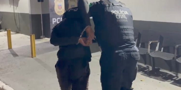 Polícia Civil prende cinco suspeitos durante operação contra roubos de veículos em Curitiba