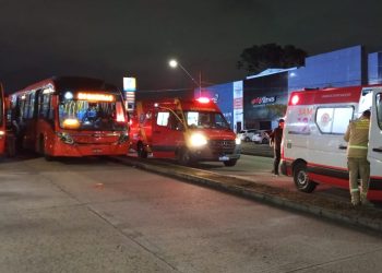 Homem morre após ser atropelado por ônibus biarticulado no bairro Parolin, em Curitiba