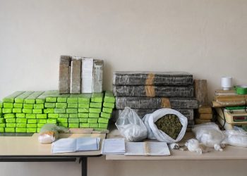CHOQUE apreende mais de 122 quilos de drogas e recupera veículo roubado 