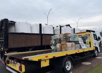 Carga de arroz escondia 2,2 toneladas de maconha; motorista é preso na BR-277